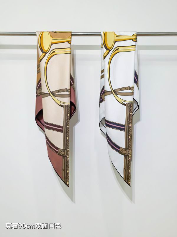 Gucci silk scarf 90X90cm E032208